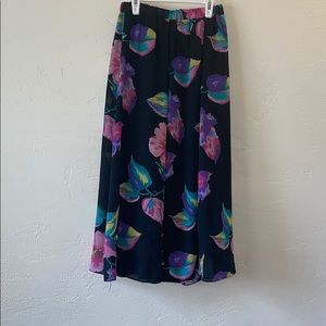 Floral skirt 💐 Diana Hartman